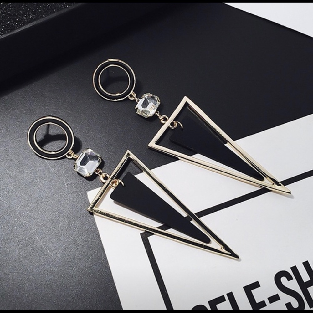 Triangle crystal earrings gold